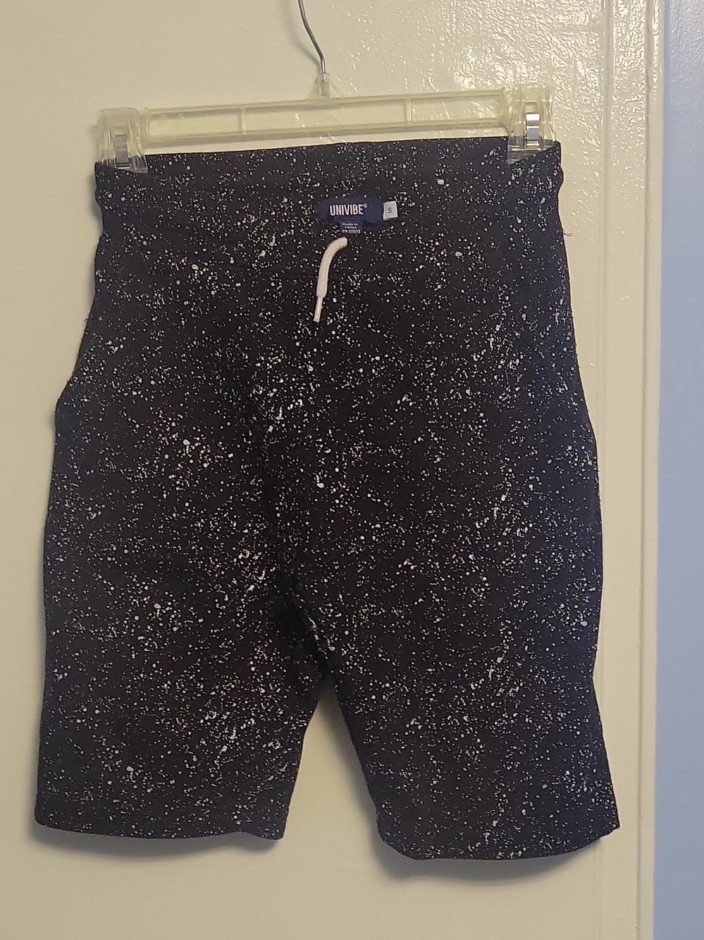 Univibe Black with White Speckle Men's Athletic Drawstring Shorts